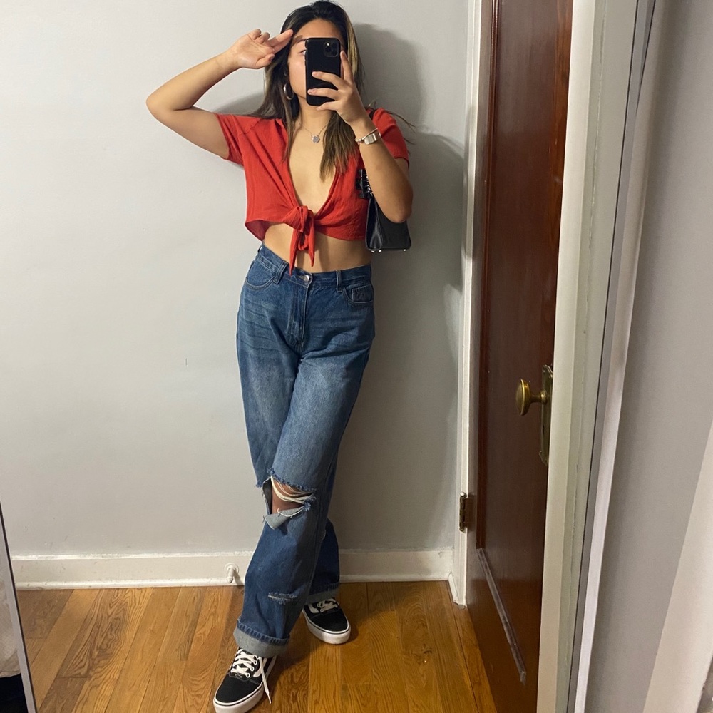Front tie top